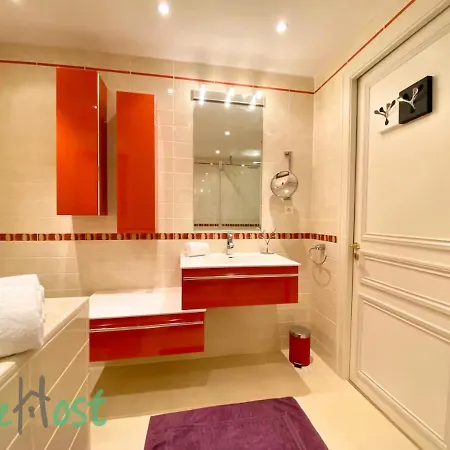 Beautiful Loft With Ocean View - Parking Apartment *